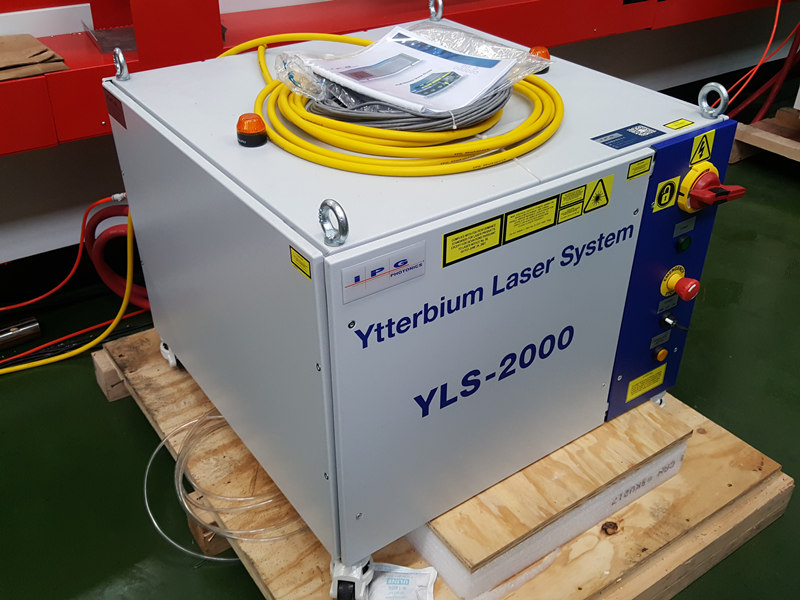 Laser IPG YLS-2000 watt leysir uppspretta fyrir 2kw nákvæml leysir skútu